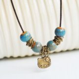 Collier hello kitty vintage bleu